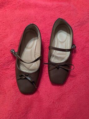 Annas Shoes Brown Mary Jane Flats Square Toe Bow Womens Size 6.5 7 235